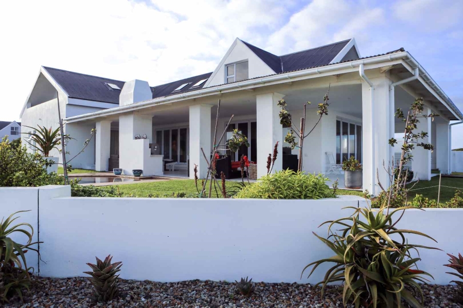 5 Bedroom Property for Sale in Grotto Bay Western Cape